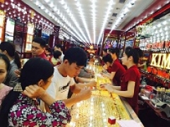 Thông tin thị trường vàng sáng 15.5.2018: Giá vàng đi xuống