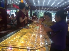 Thông tin thị trường vàng sáng 31.5.2018: Vàng biến động nhẹ