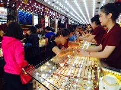 Thông tin thị trường vàng sáng 5.6.2018: Vàng trong nước tiếp tục giảm nhẹ theo vàng thế giới