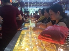 Thông tin thị trường vàng sáng 27.7.2018: Vàng trong nước tiếp tục giảm nhẹ 