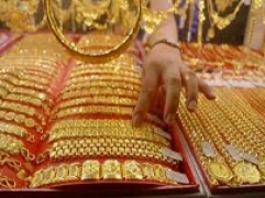Bản tin thị trường vàng sáng 02.7: Vàng tiến sát về ngưỡng 50 triệu/lượng