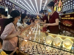 Bản tin thị trường vàng sáng 12/10: Giá vàng trong nước trụ vững mức cao