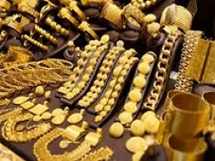 Giao dịch vàng sôi động khi giá vàng tăng